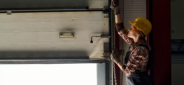 Addressing Common Garage Door Stoppage Issues in The Acreage, FL